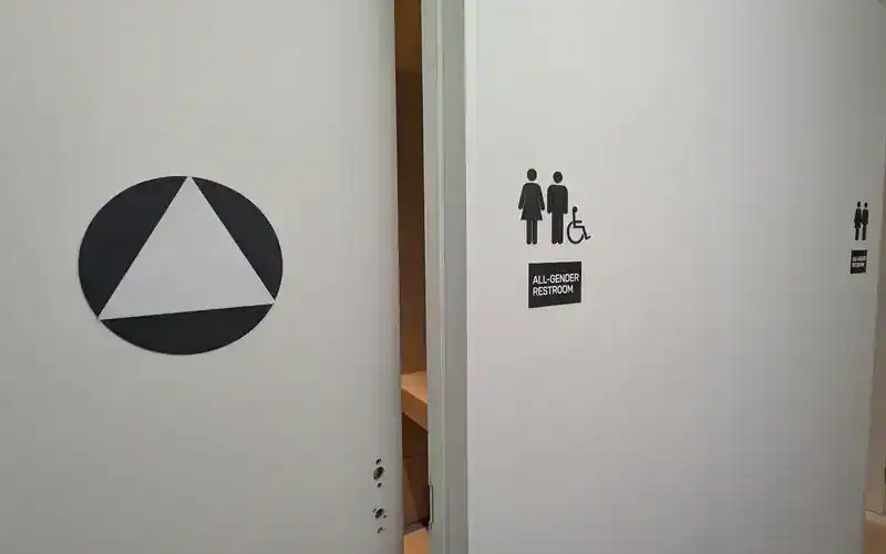 ADA sings for wayfinding