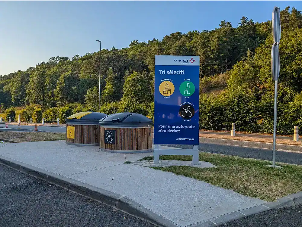 custom large retractable banners