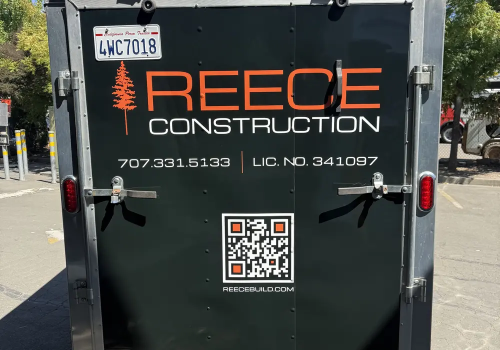 custom vinyl vehicle lettering